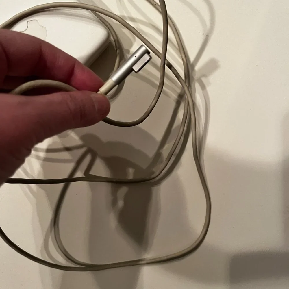 Apple magsafe laptop